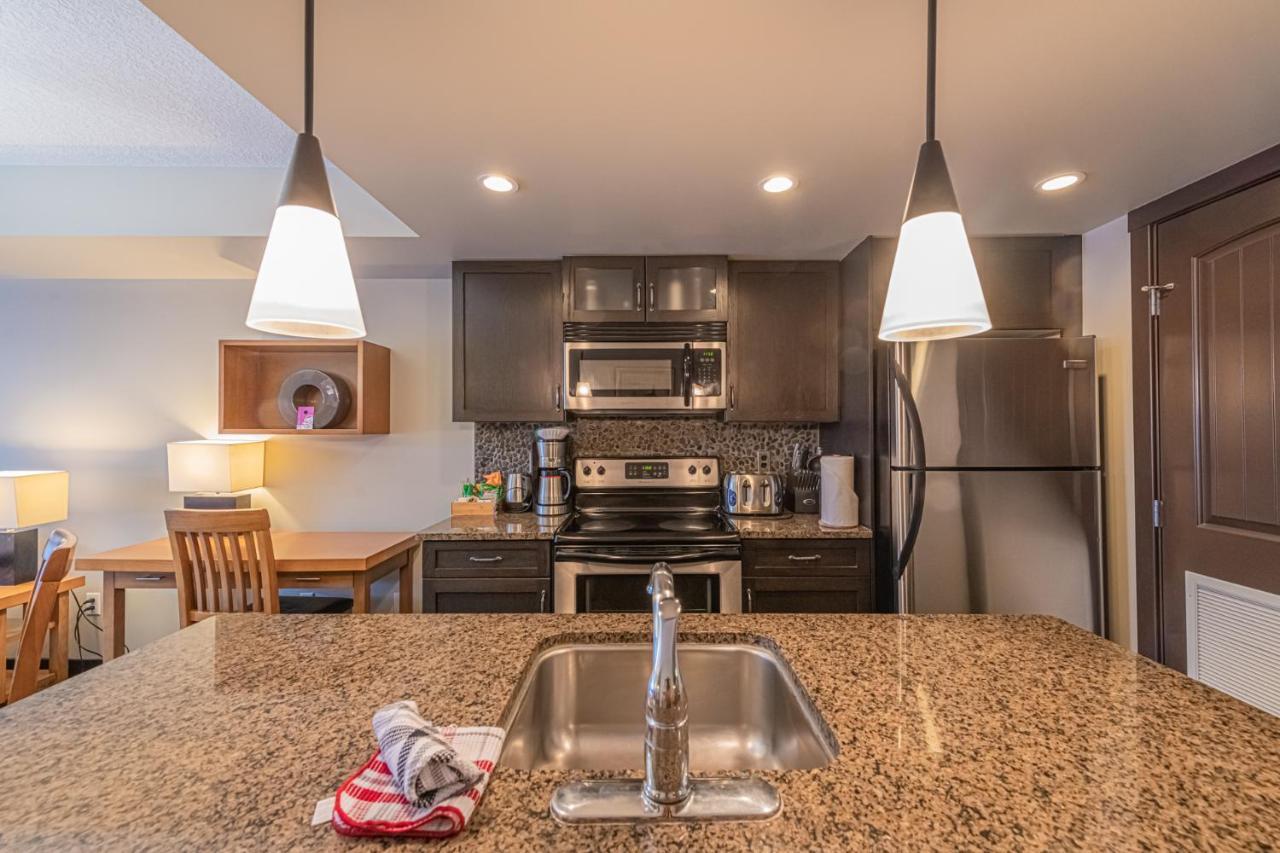 Copperstone Resort - Mountain View 2 Bedroom Condo Canmore Esterno foto